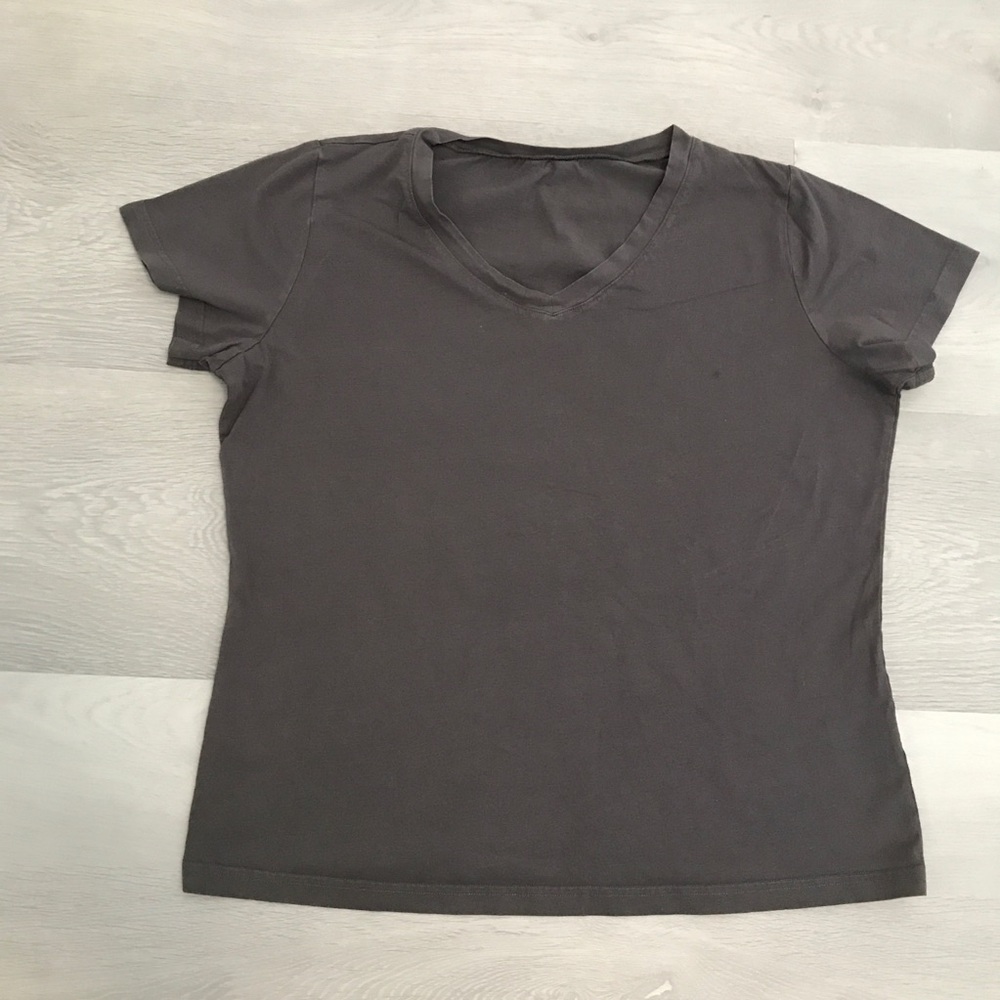 LATUZA WOMENS T SHIRT GRAY SHORT SLEEVE CREW MEDIUM